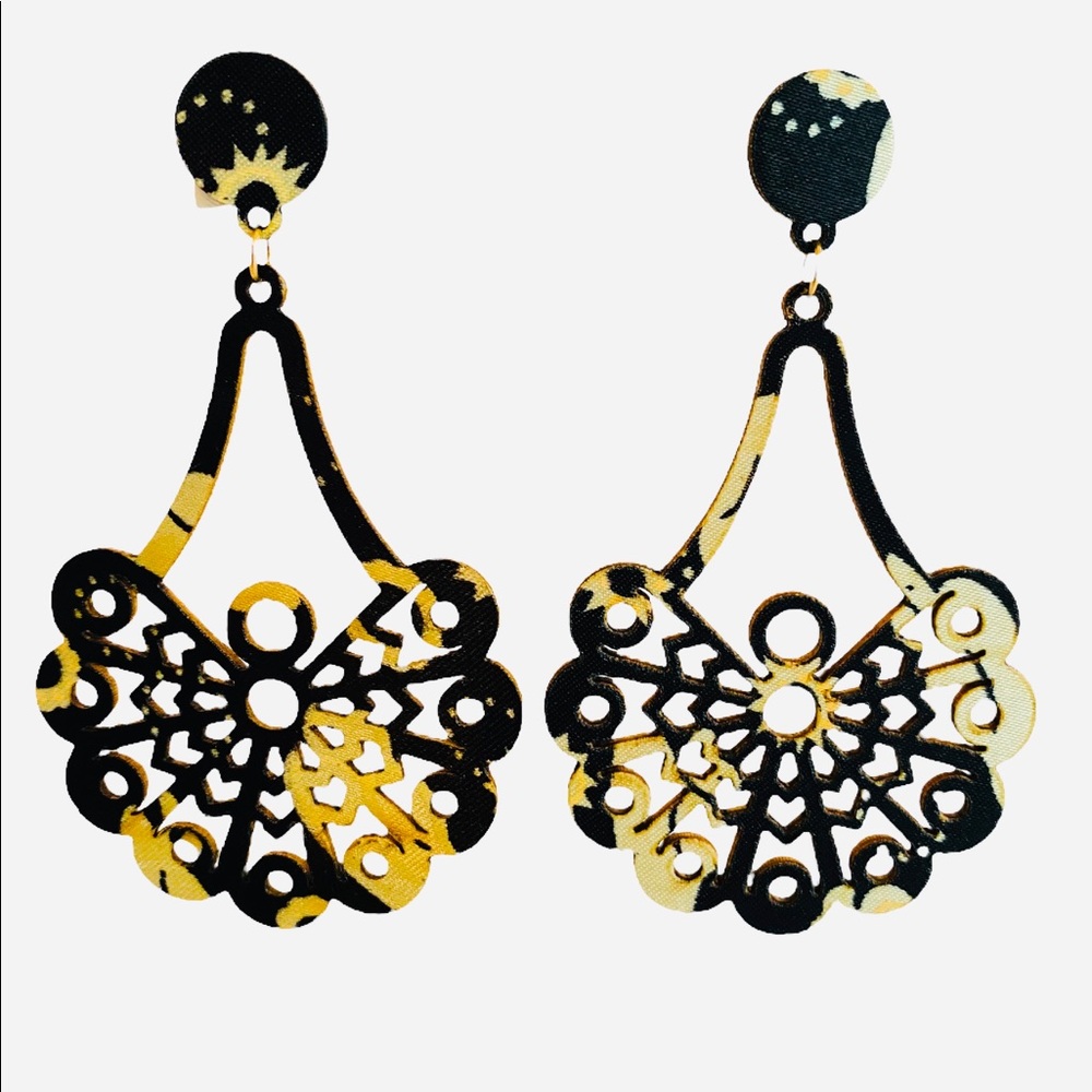 FC DESIGNS DROP EARRINGS